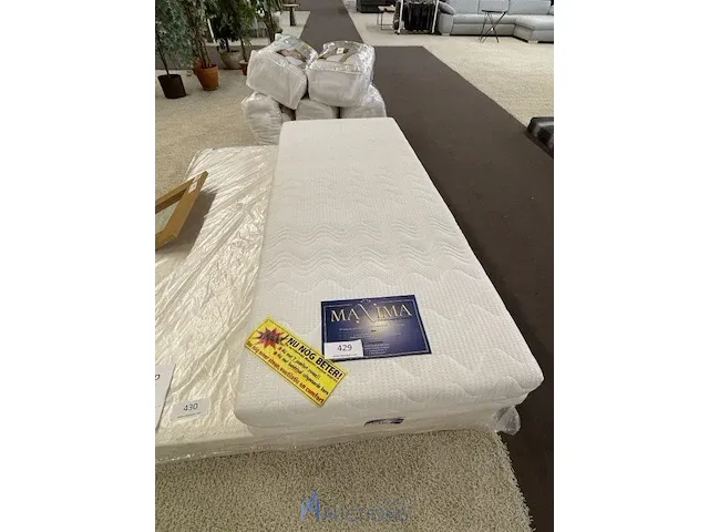 Matras - afbeelding 1 van  2