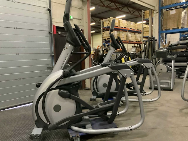 Matrix - e5x - elliptical - crosstrainer - afbeelding 1 van  6