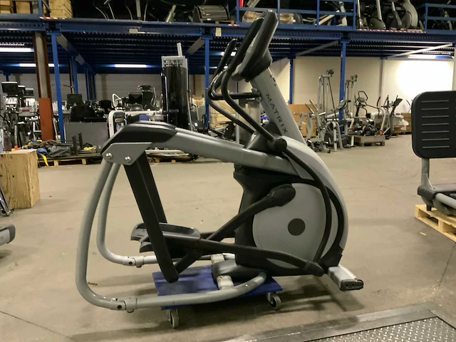 Matrix - e5x - elliptical - crosstrainer - afbeelding 1 van  7