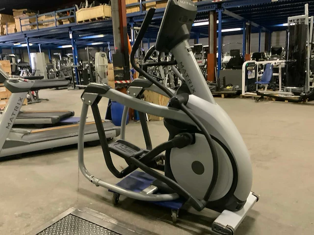 Matrix - e5x - elliptical - crosstrainer - afbeelding 5 van  7