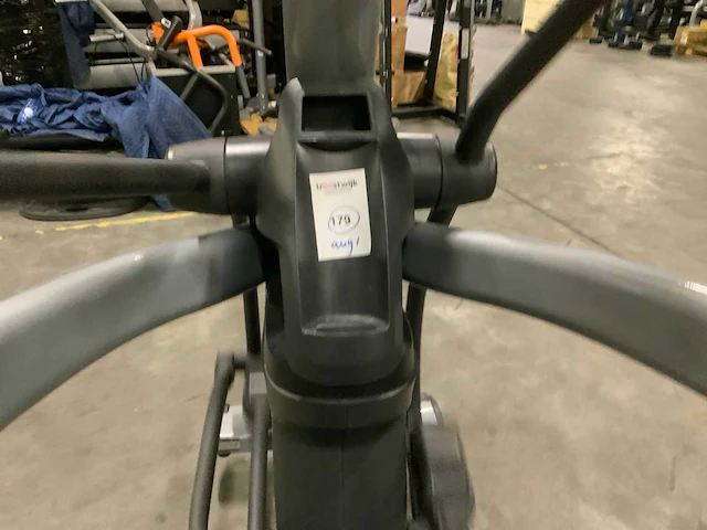 Matrix - e7xe - elliptical - crosstrainer - afbeelding 3 van  5