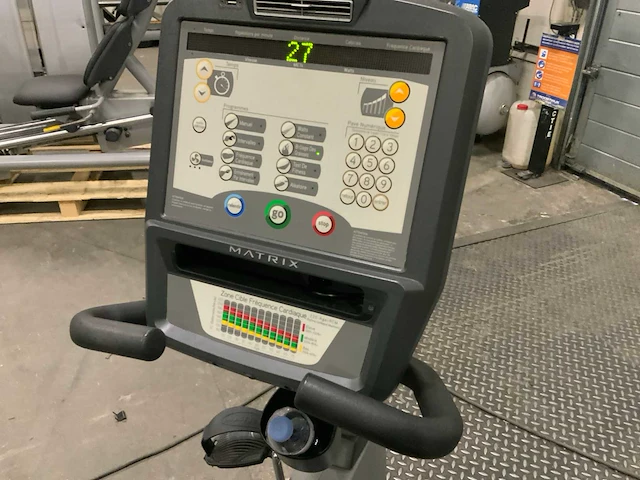 Matrix - r5x - recumbent - home trainer - afbeelding 5 van  5