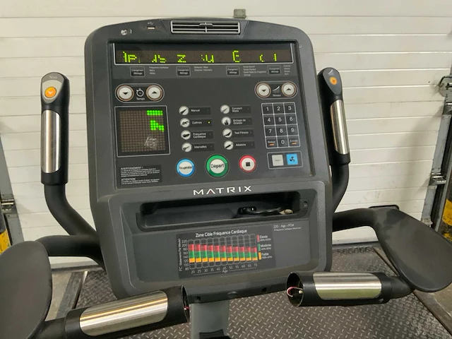 Matrix - u5x - uprightbike - home trainer - afbeelding 3 van  5