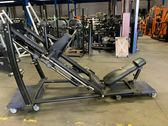 Matrix 45 graden legpress krachtstation - afbeelding 1 van  5