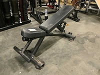 Matrix adjustable bench krachtstation - afbeelding 2 van  3