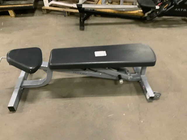 Matrix adjustable bench krachtstation - afbeelding 2 van  5