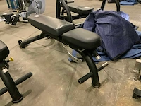 Matrix adjustable bench krachtstation - afbeelding 3 van  5