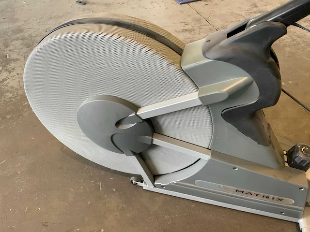 Matrix air rower ergometer roeitrainer - afbeelding 4 van  6