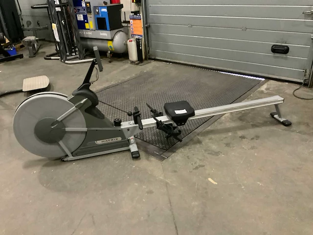 Matrix air rower roeitrainer - afbeelding 1 van  6