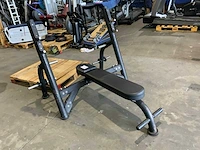 Matrix aura g3 benchpress krachtstation - afbeelding 1 van  6