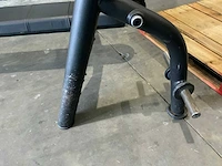 Matrix aura g3 benchpress krachtstation - afbeelding 5 van  6