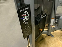 Matrix aura g3 chest press krachtstation - afbeelding 2 van  6