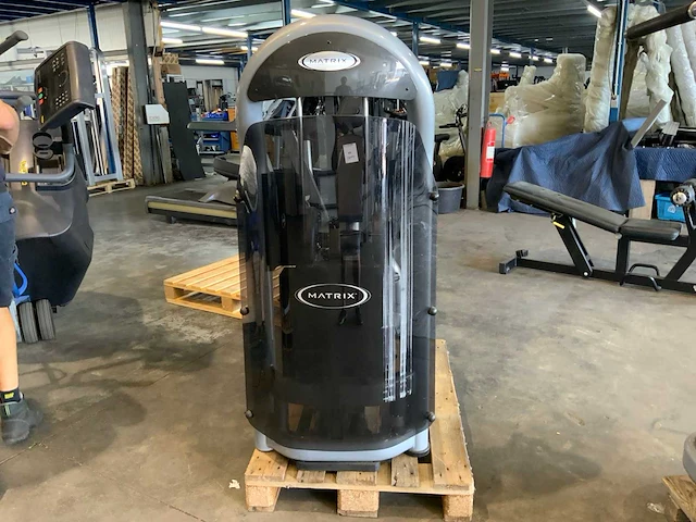 Matrix aura g3 hip abductie krachtstation - afbeelding 3 van  6