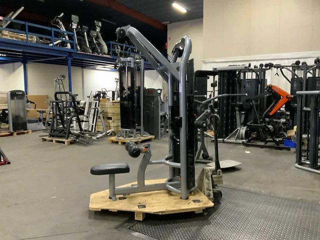 Matrix aura g3 lat pull krachtstation - afbeelding 6 van  8