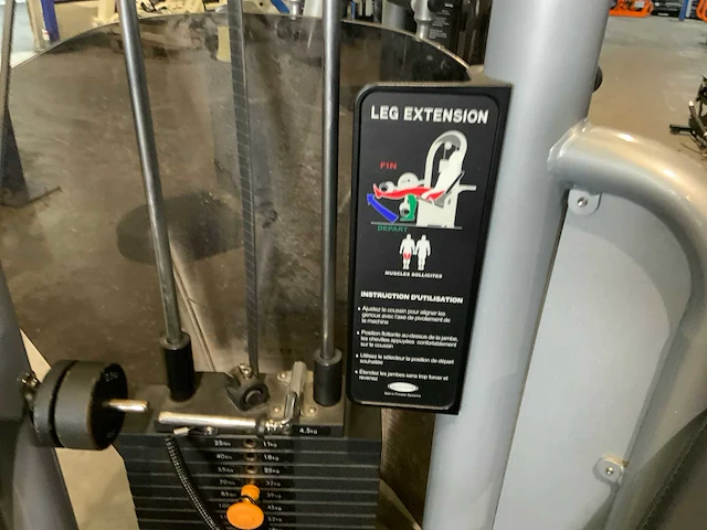 Matrix aura g3 leg extension krachtstation - afbeelding 2 van  5