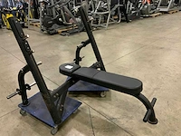 Matrix aura g3 olympisch flat bench krachtstation - afbeelding 2 van  4