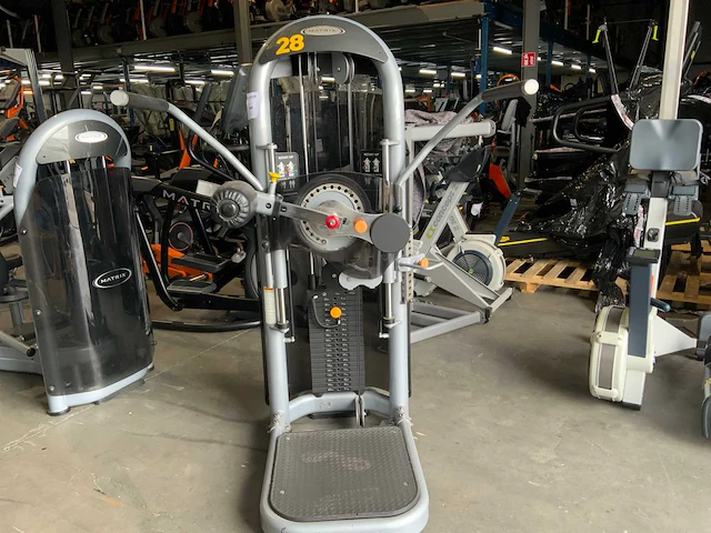 Matrix aura g3 rotary hip krachtstation - afbeelding 1 van  6