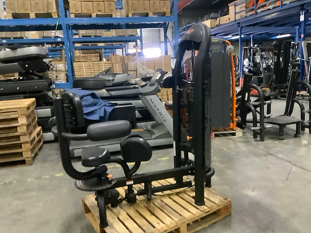 Matrix aura g3 rotary torso krachtstation - afbeelding 1 van  6