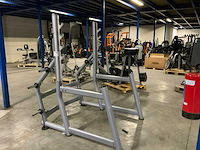 Matrix aura g3 squat rek krachtstation - afbeelding 1 van  5