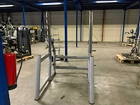 Matrix aura g3 squat rek krachtstation - afbeelding 2 van  5