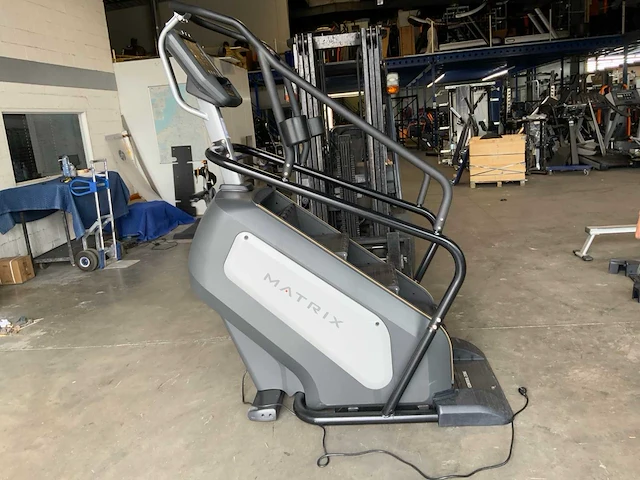 Matrix c5x climbmill crosstrainer - afbeelding 1 van  8