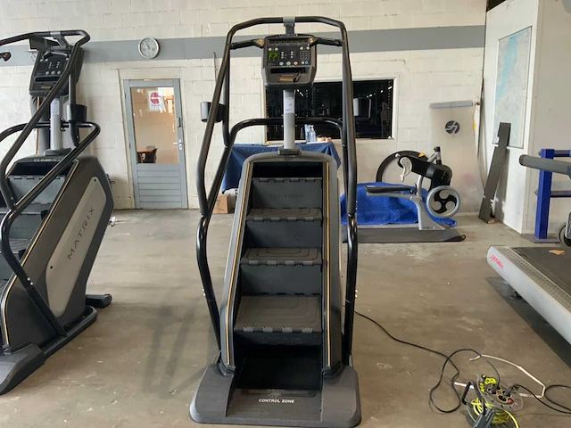 Matrix c5x climbmill crosstrainer - afbeelding 3 van  6