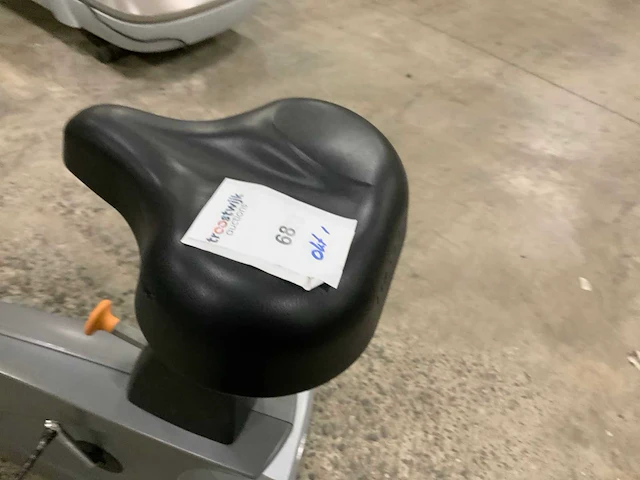 Matrix c5x uprightbike home trainer - afbeelding 2 van  6