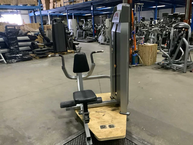 Matrix commercial seated row krachtstation - afbeelding 5 van  6