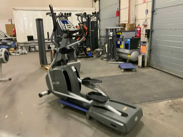 Matrix e1x elliptical crosstrainer - afbeelding 1 van  5