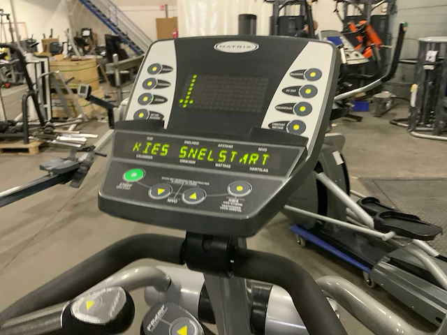 Matrix e1x elliptical crosstrainer - afbeelding 4 van  5