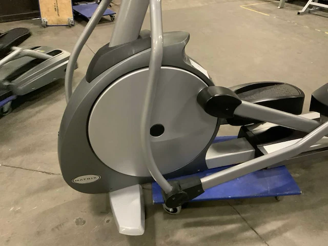Matrix e1x elliptical crosstrainer - afbeelding 5 van  5