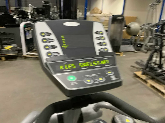 Matrix e1x elliptical crosstrainer - afbeelding 4 van  5