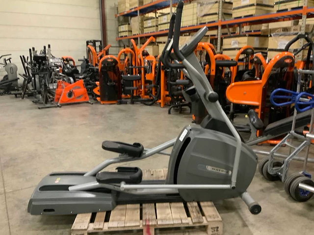 Matrix e1x elliptical crosstrainer - afbeelding 1 van  6
