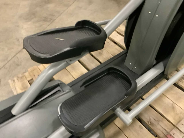Matrix e1x elliptical crosstrainer - afbeelding 3 van  6