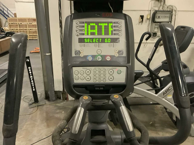 Matrix e3x elliptical crosstrainer - afbeelding 5 van  6