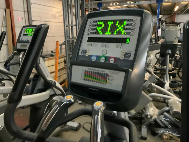 Matrix e3x elliptical crosstrainer - afbeelding 4 van  9