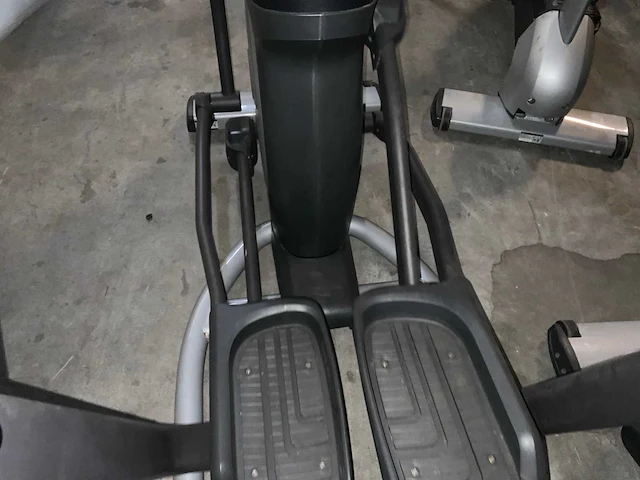 Matrix e5x elliptical crosstrainer - afbeelding 5 van  5