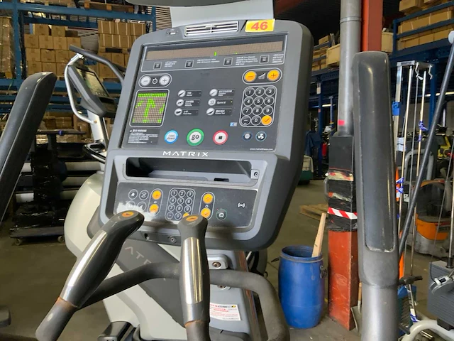 Matrix e5x elliptical crosstrainer - afbeelding 3 van  5