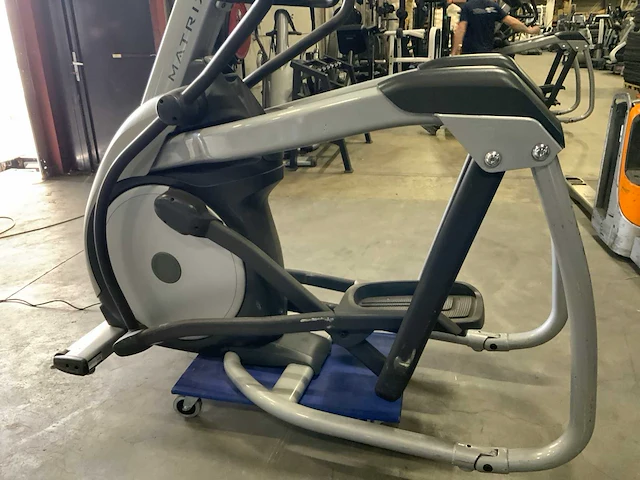 Matrix e5x elliptical crosstrainer - afbeelding 4 van  6