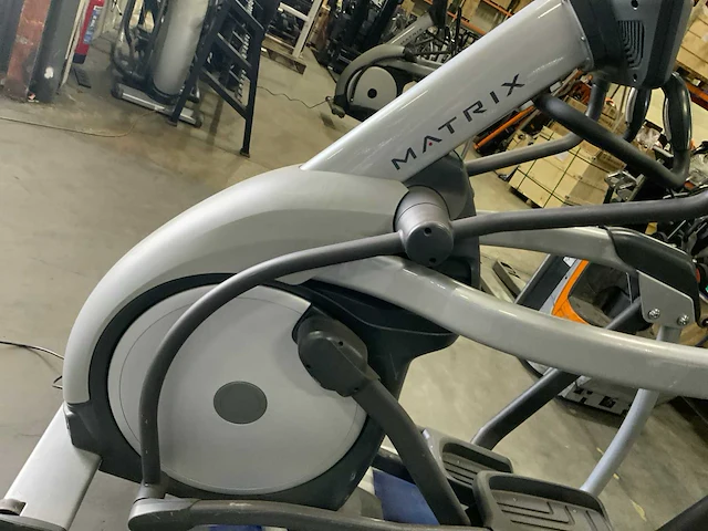 Matrix e5x elliptical crosstrainer - afbeelding 5 van  6