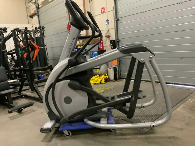 Matrix e5x elliptical crosstrainer - afbeelding 5 van  6