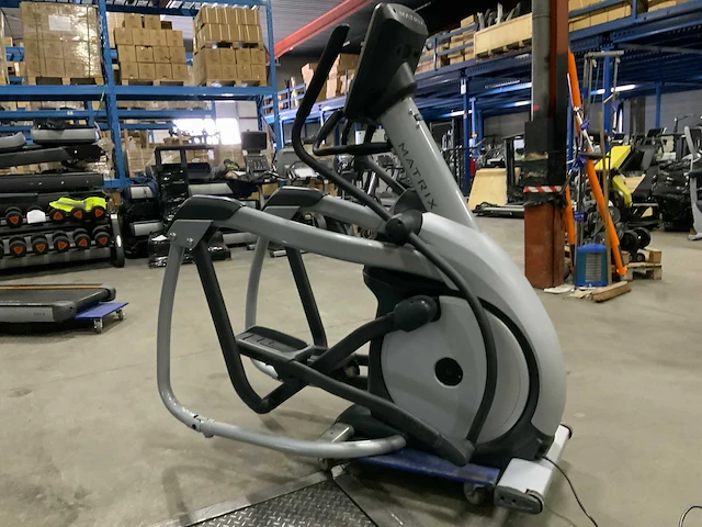 Matrix e5x elliptical crosstrainer - afbeelding 5 van  6