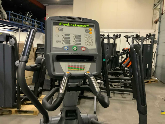 Matrix e5x elliptical crosstrainer - afbeelding 6 van  6