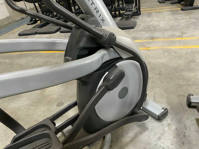 Matrix e5x elliptical crosstrainer - afbeelding 2 van  6