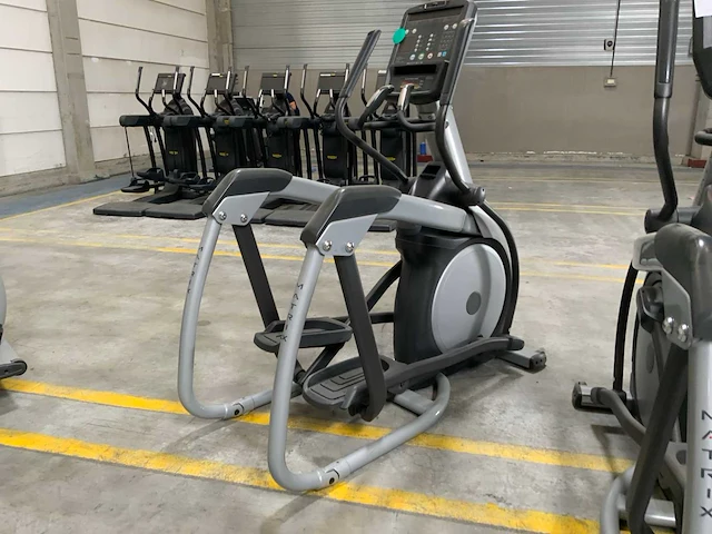 Matrix e5x elliptical crosstrainer - afbeelding 2 van  5