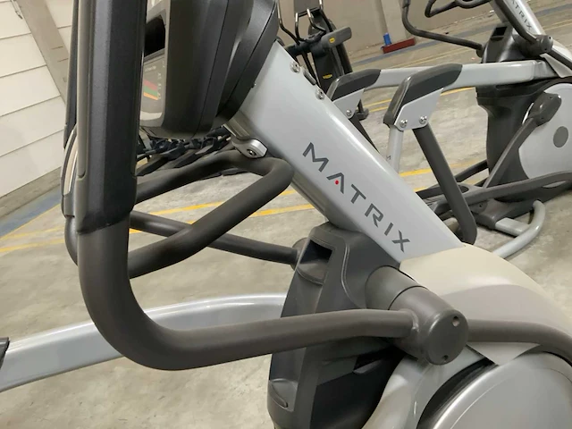 Matrix e5x elliptical crosstrainer - afbeelding 4 van  6