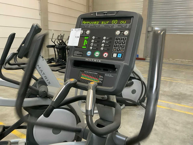 Matrix e5x elliptical crosstrainer - afbeelding 4 van  5