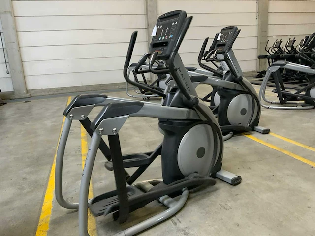 Matrix e5x elliptical crosstrainer - afbeelding 1 van  5