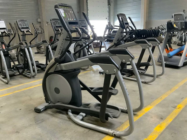 Matrix e5x elliptical crosstrainer - afbeelding 3 van  5