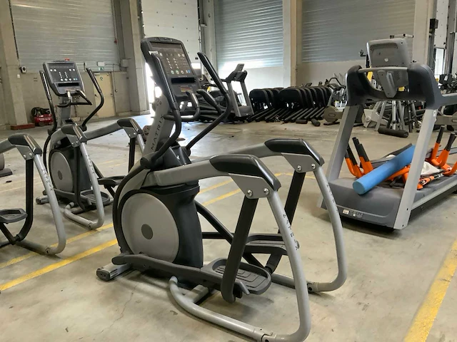 Matrix e5x elliptical crosstrainer - afbeelding 1 van  5